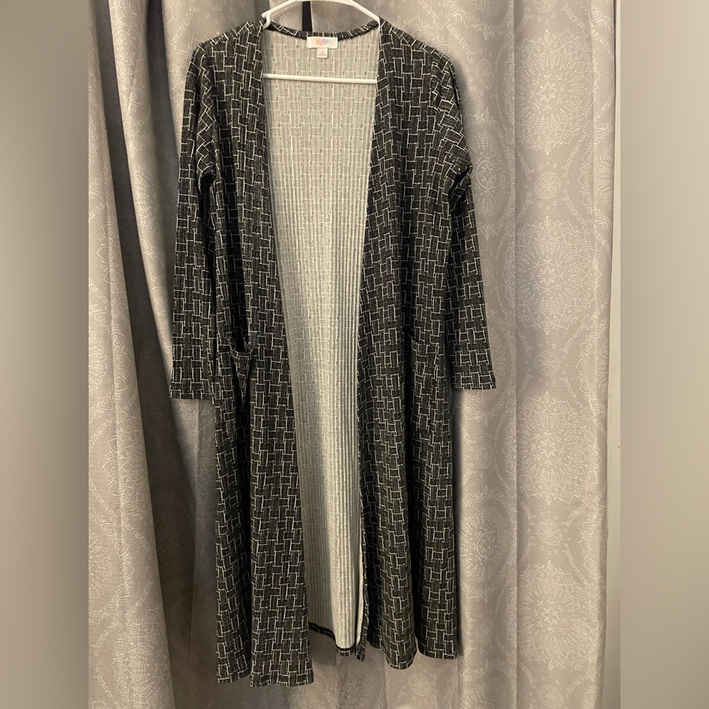 LuLaRoe Cardigan Duster Open Front Women’s Small Black Silver.